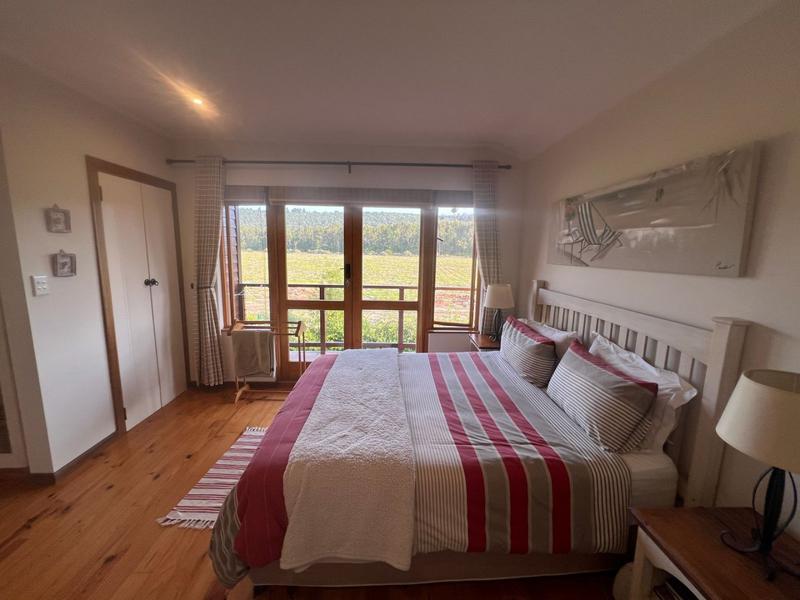 To Let 4 Bedroom Property for Rent in Sedgefield Rural Western Cape